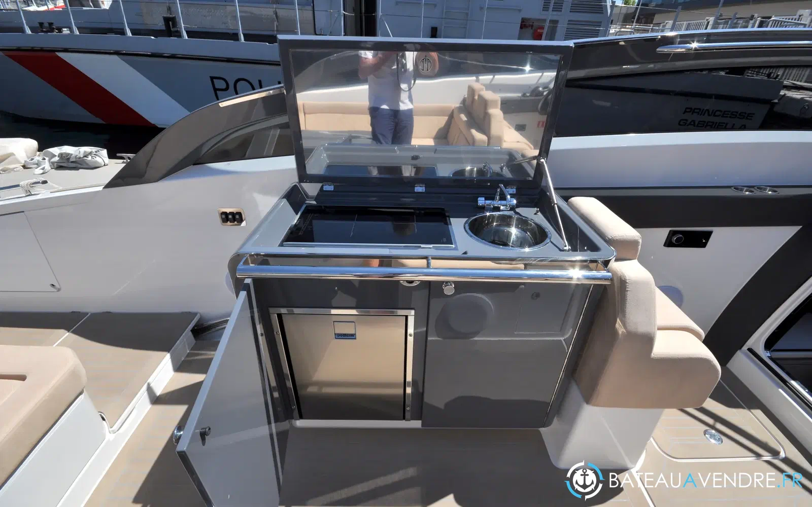 slider 11 Windy Shamal 37