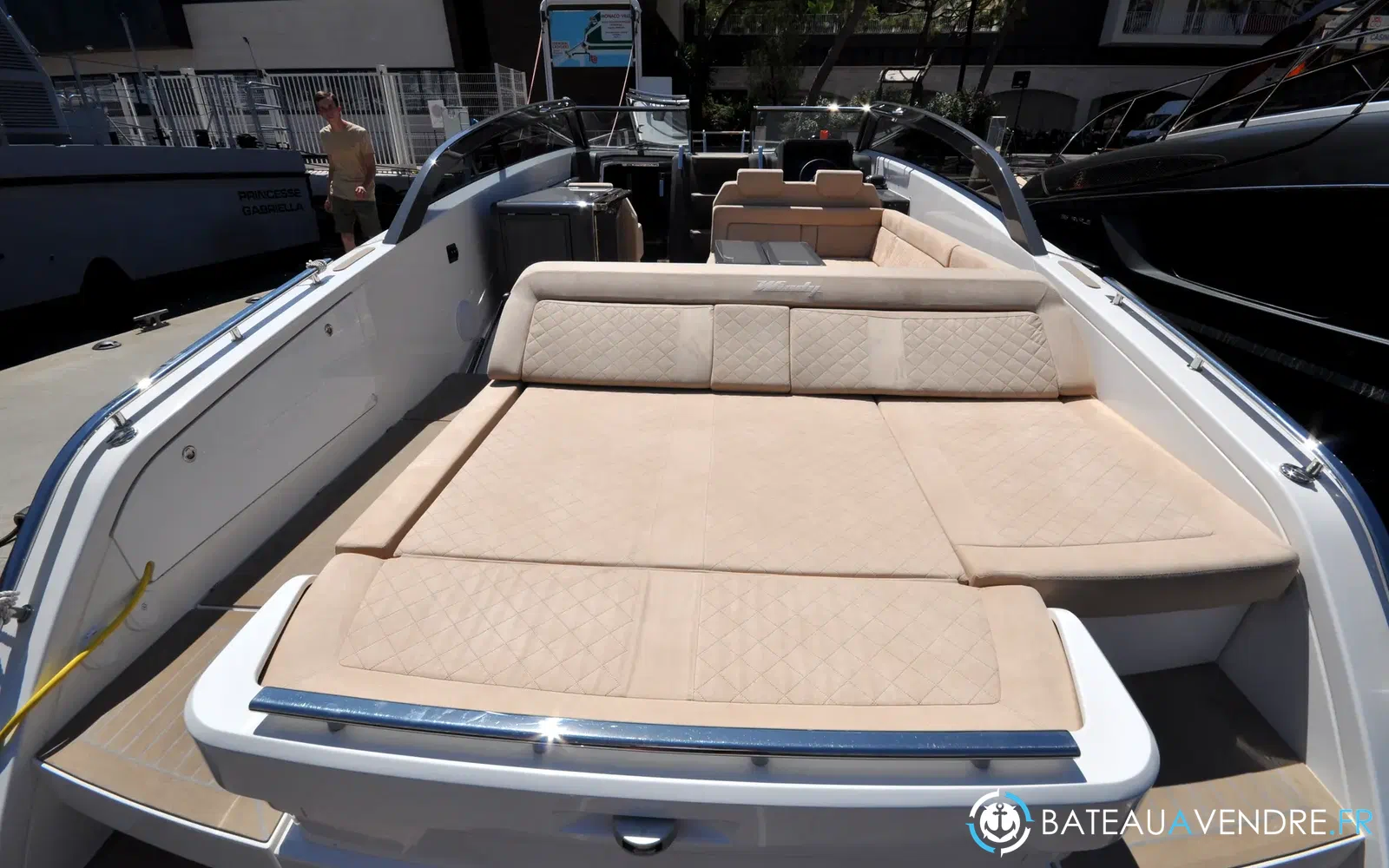 slider 6 Windy Shamal 37