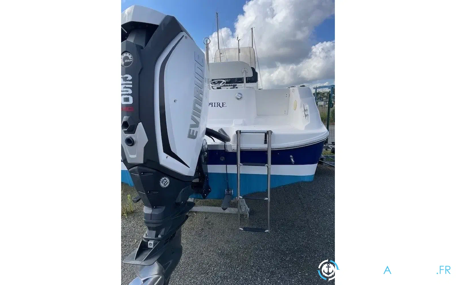 slider 9 Wellcraft Fisherman 232