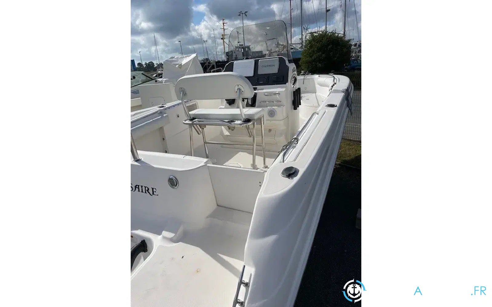 slider 3 Wellcraft Fisherman 232