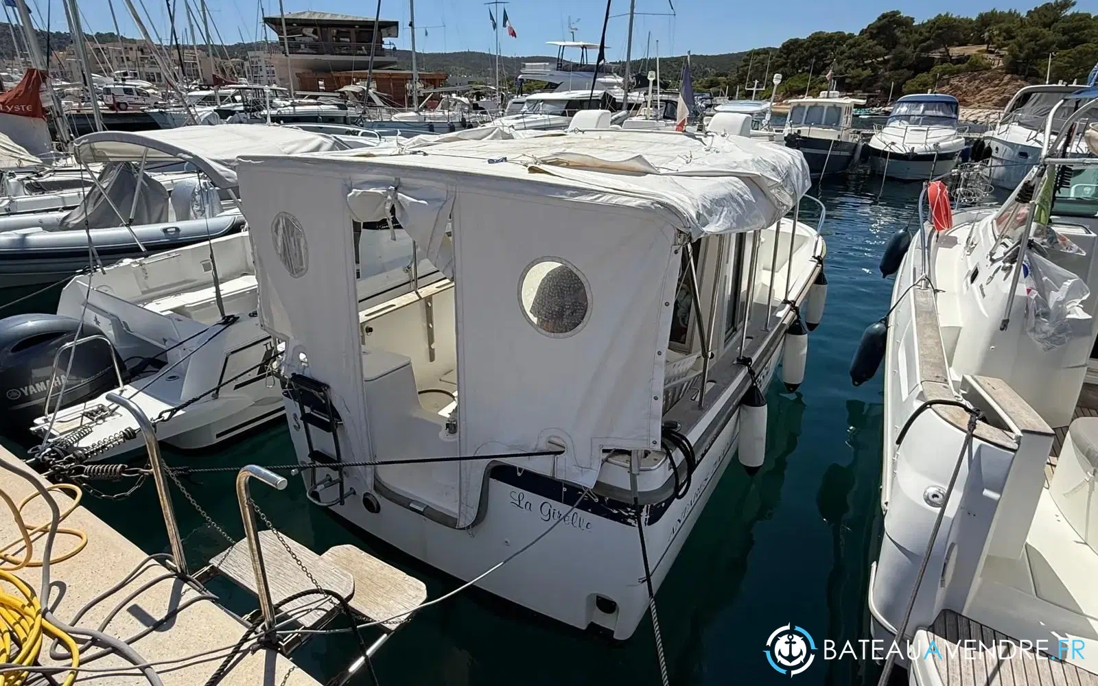 slider 1 Beneteau Antares 700 Fishing