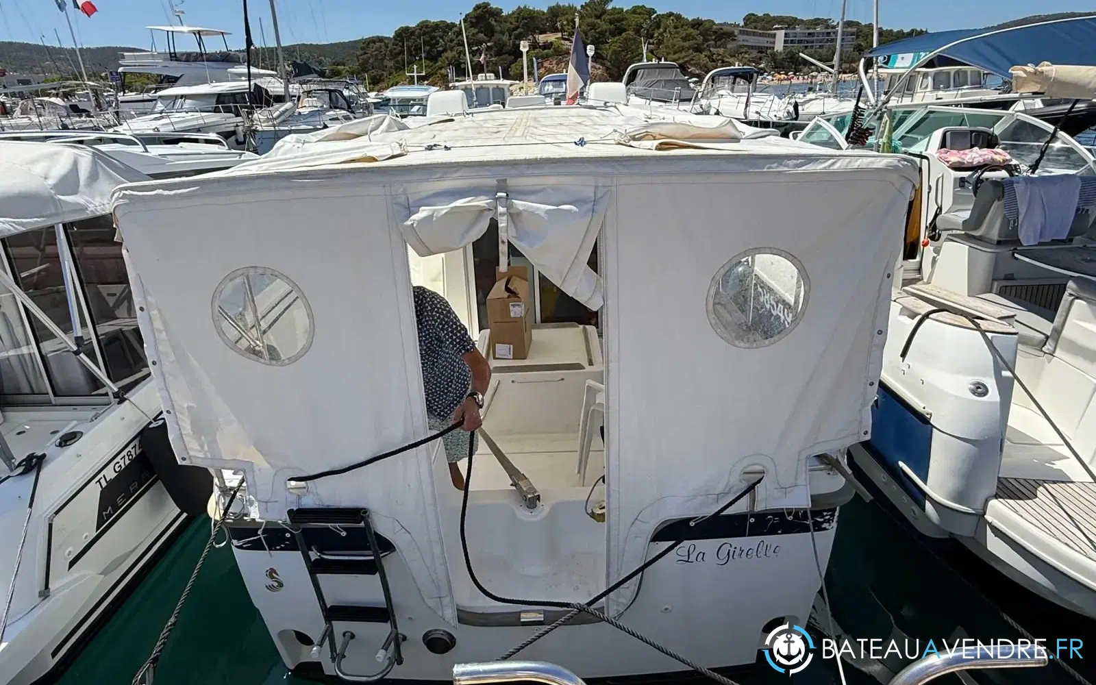 slider 2 Beneteau Antares 700 Fishing