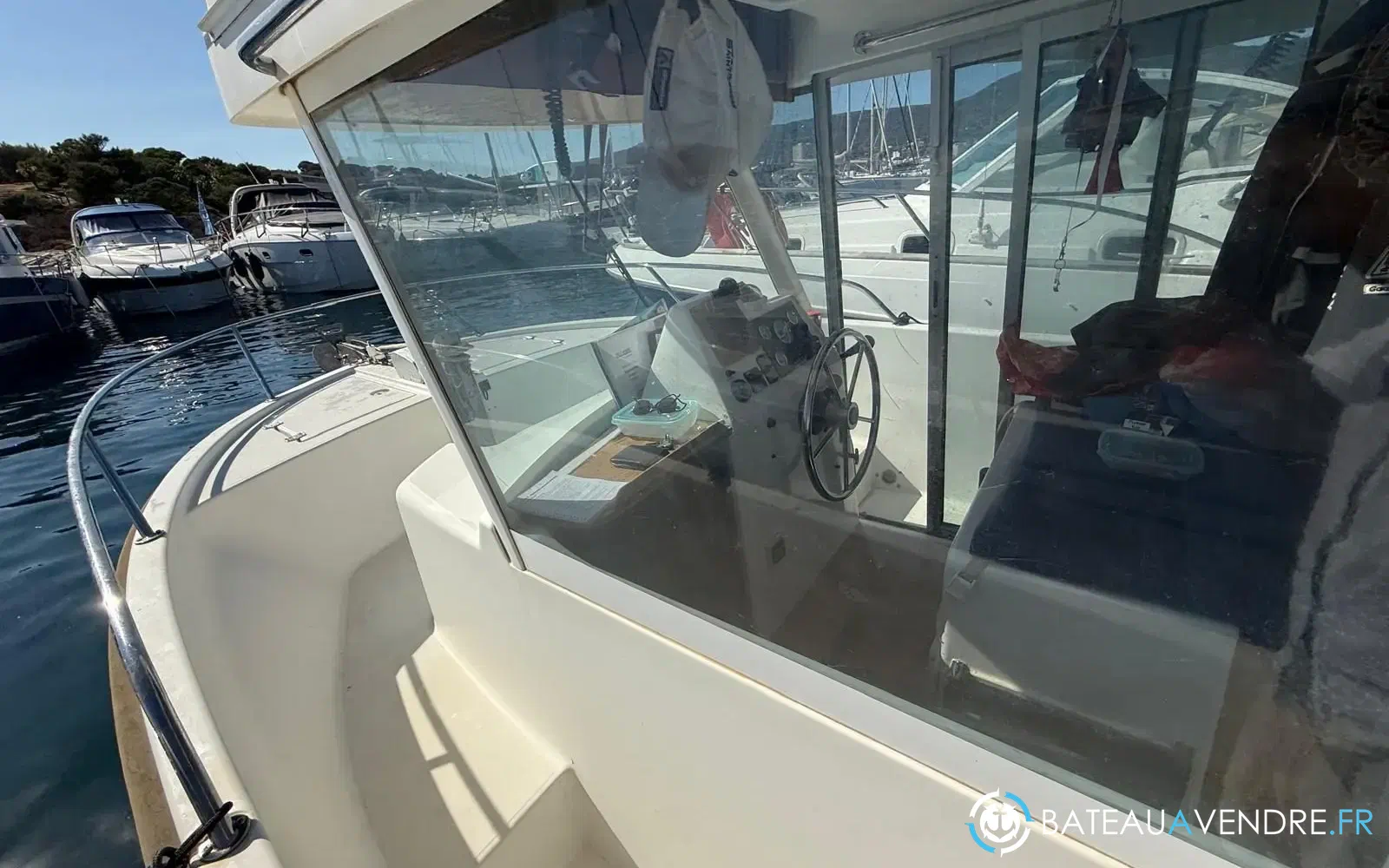 slider 5 Beneteau Antares 700 Fishing
