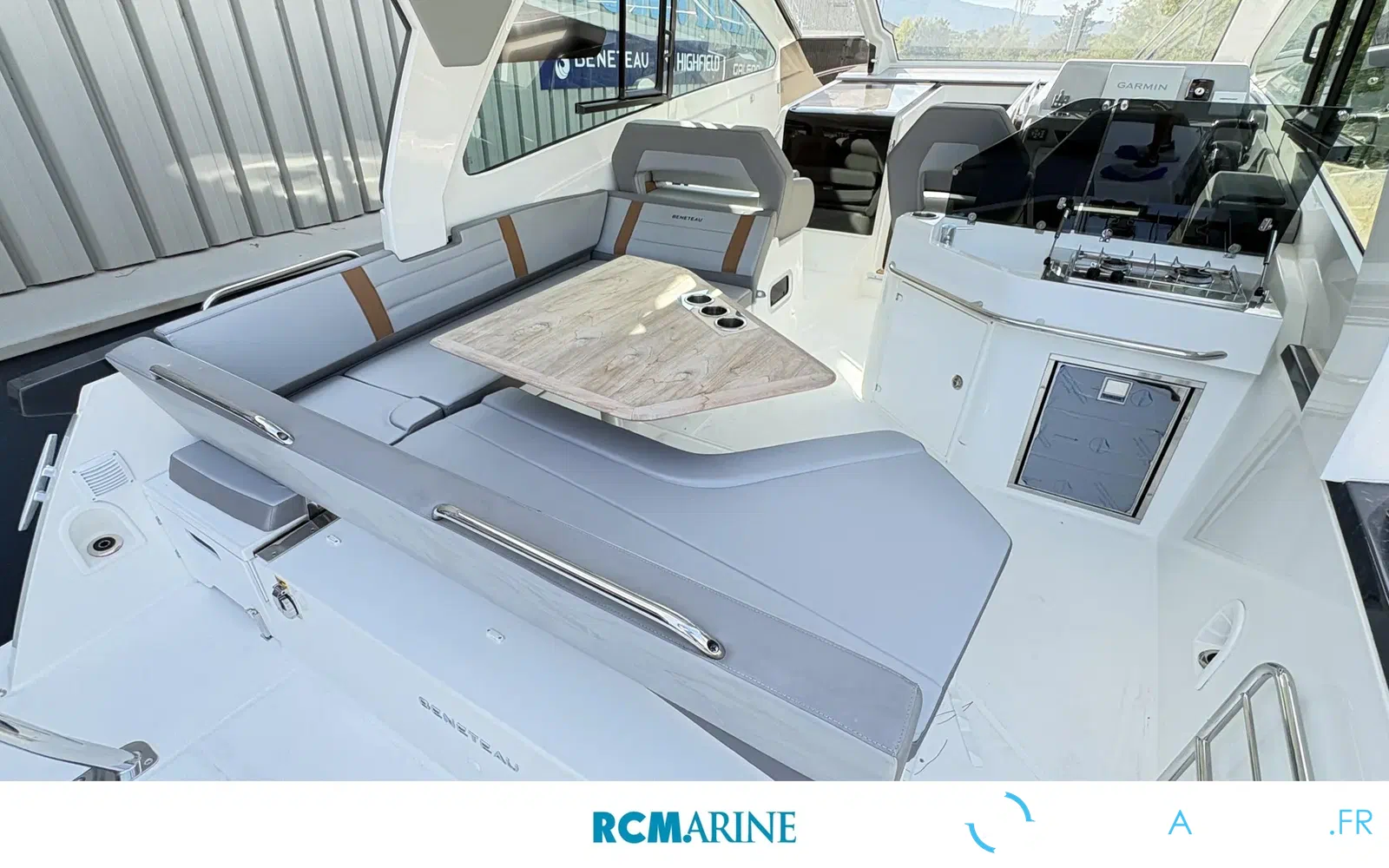 slider 11 Beneteau Gran Turismo 32