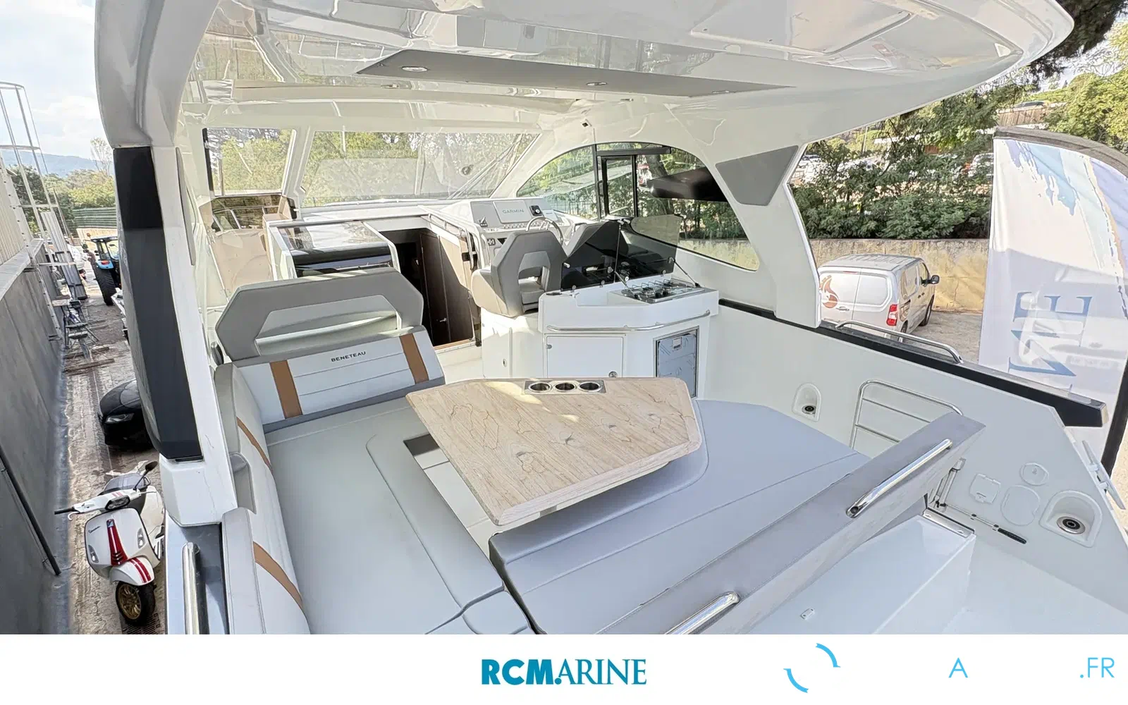 slider 12 Beneteau Gran Turismo 32