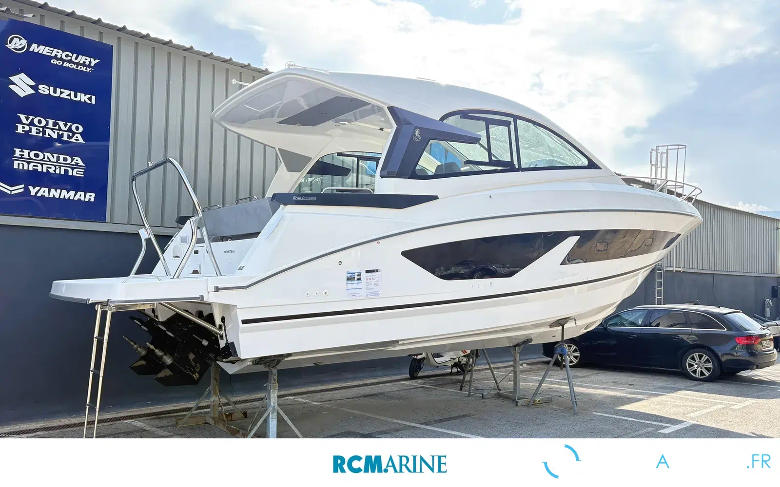 slider 1 Beneteau Gran Turismo 32