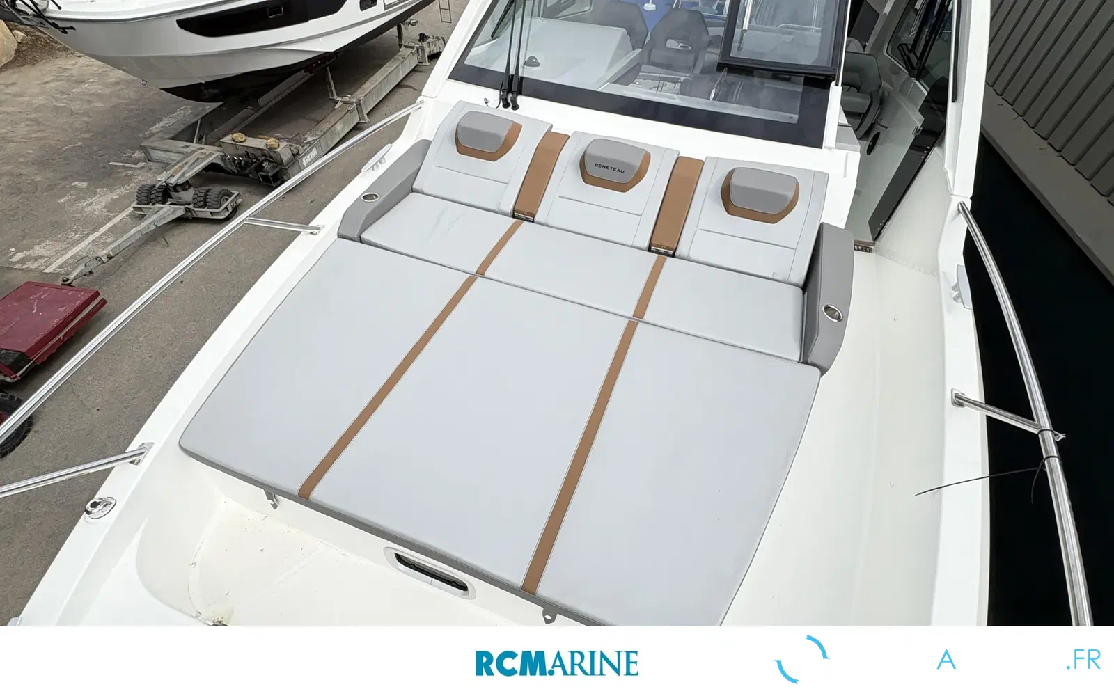 slider 6 Beneteau Gran Turismo 32