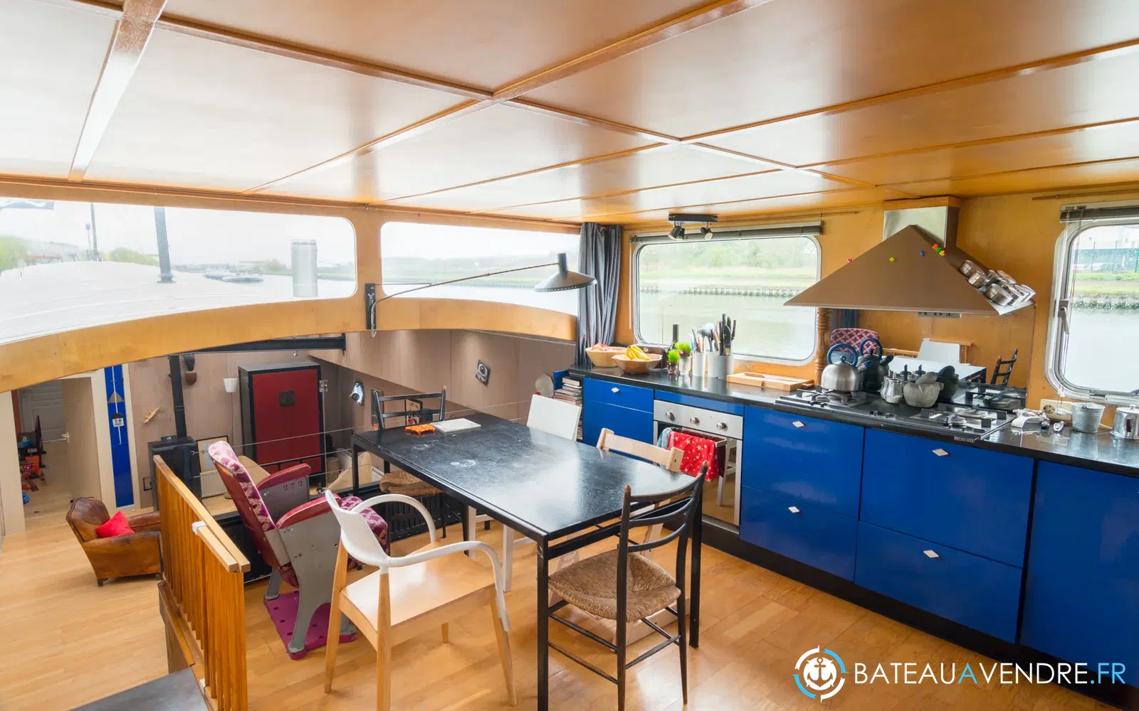 slider 7 Bateau Logement FREYCINET 3 cabines + log mariner