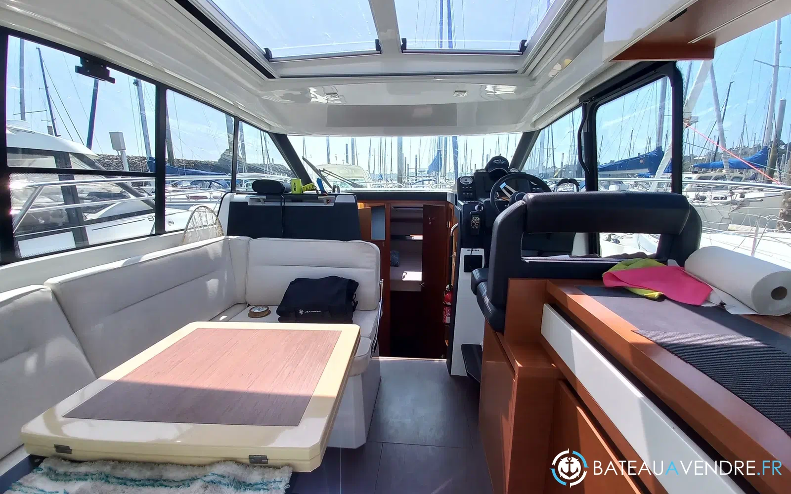 slider 3 Jeanneau NC 33
