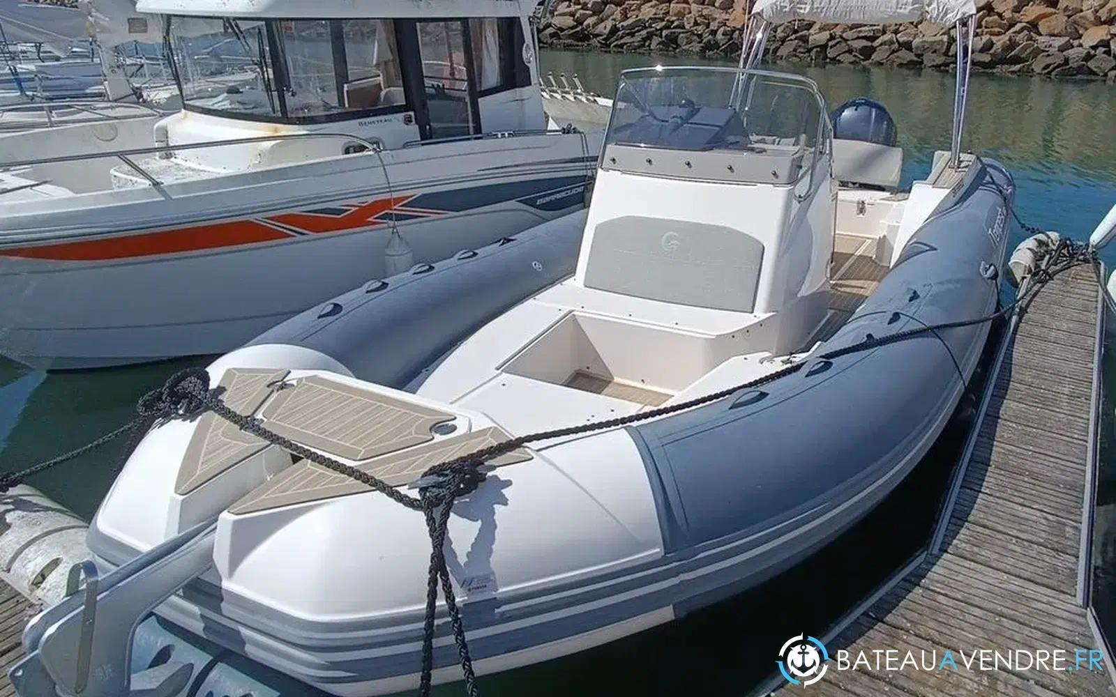 slider 1 Capelli Tempest 800