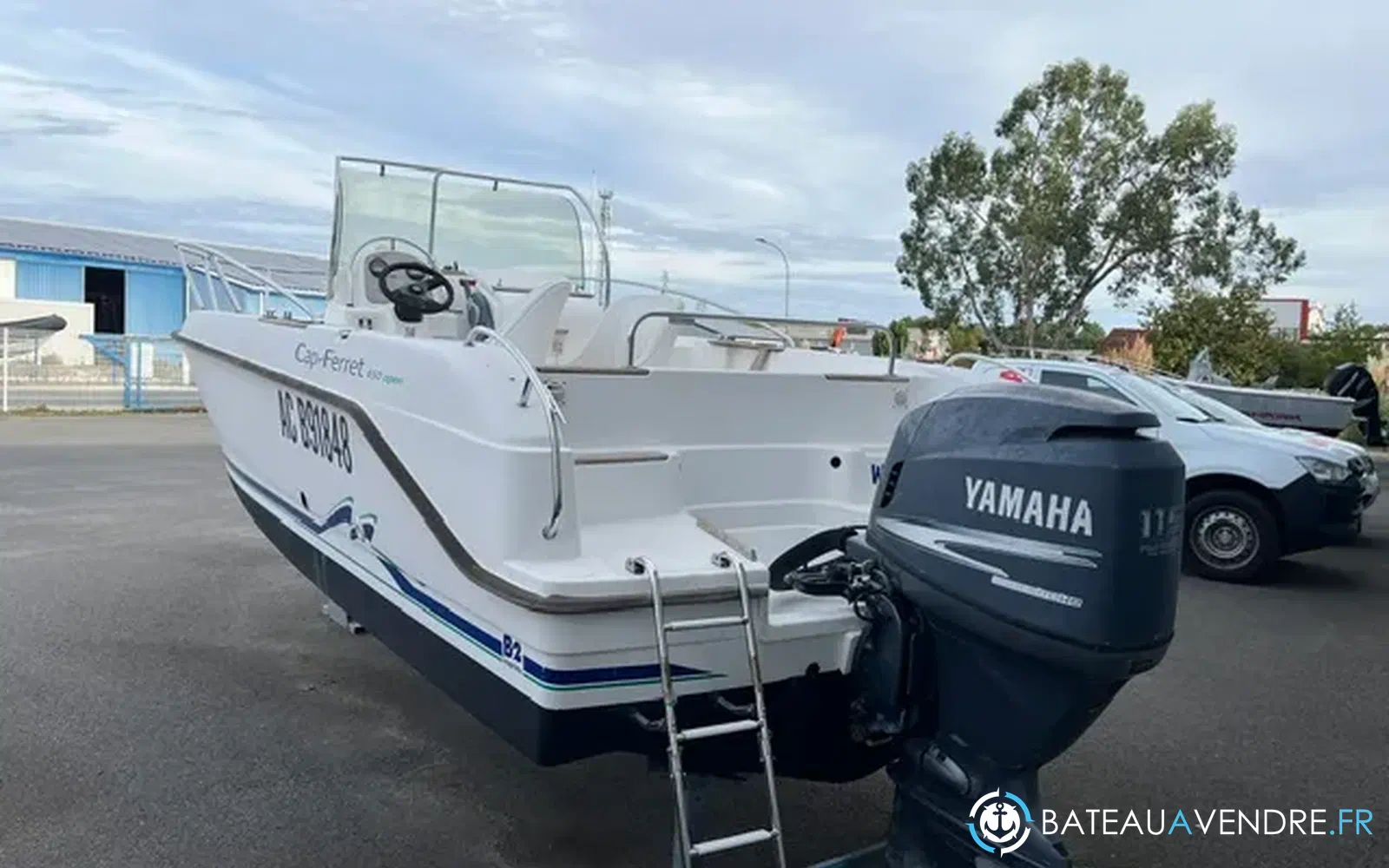 slider 11 B2 Marine Cap Ferret 650