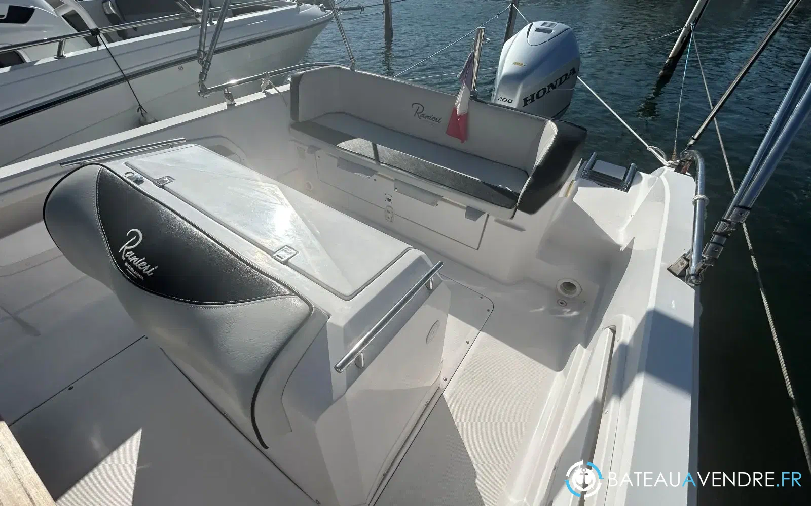 slider 2 Ranieri Voyager 23 S