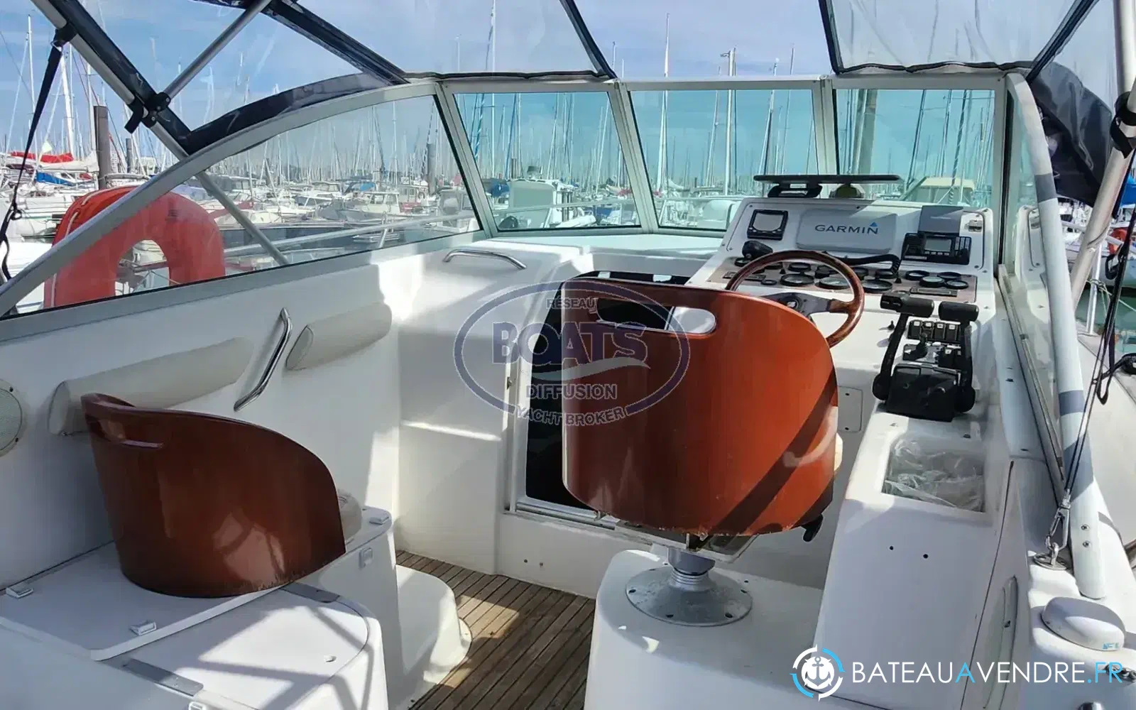 slider 9 Beneteau Ombrine 900