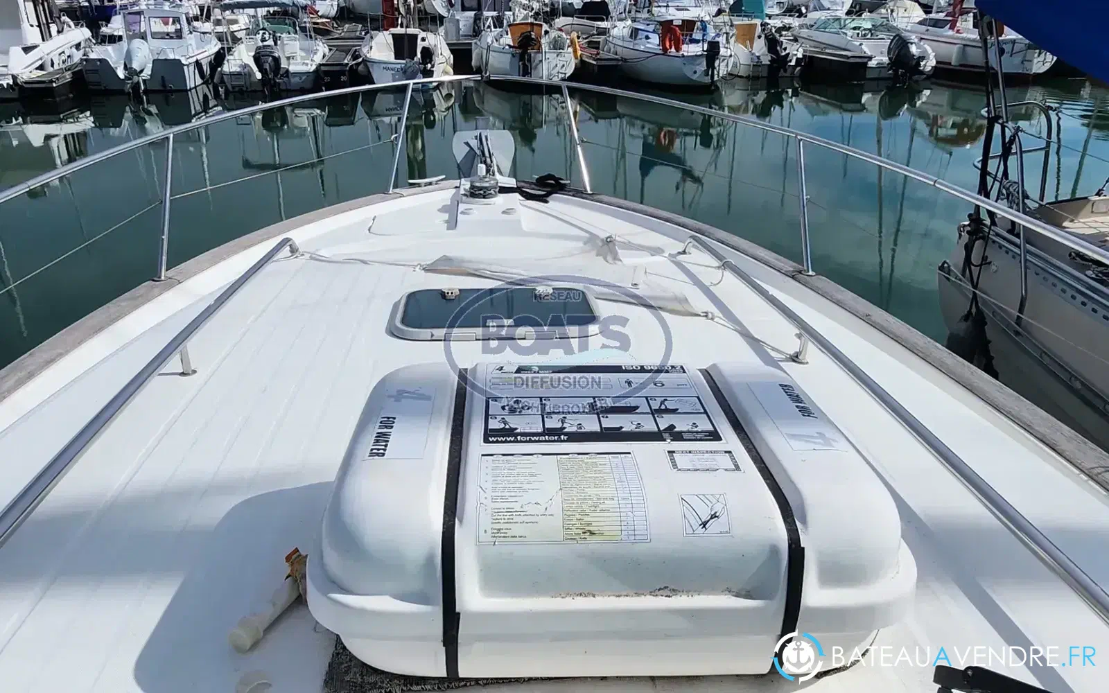 slider 10 Beneteau Ombrine 900