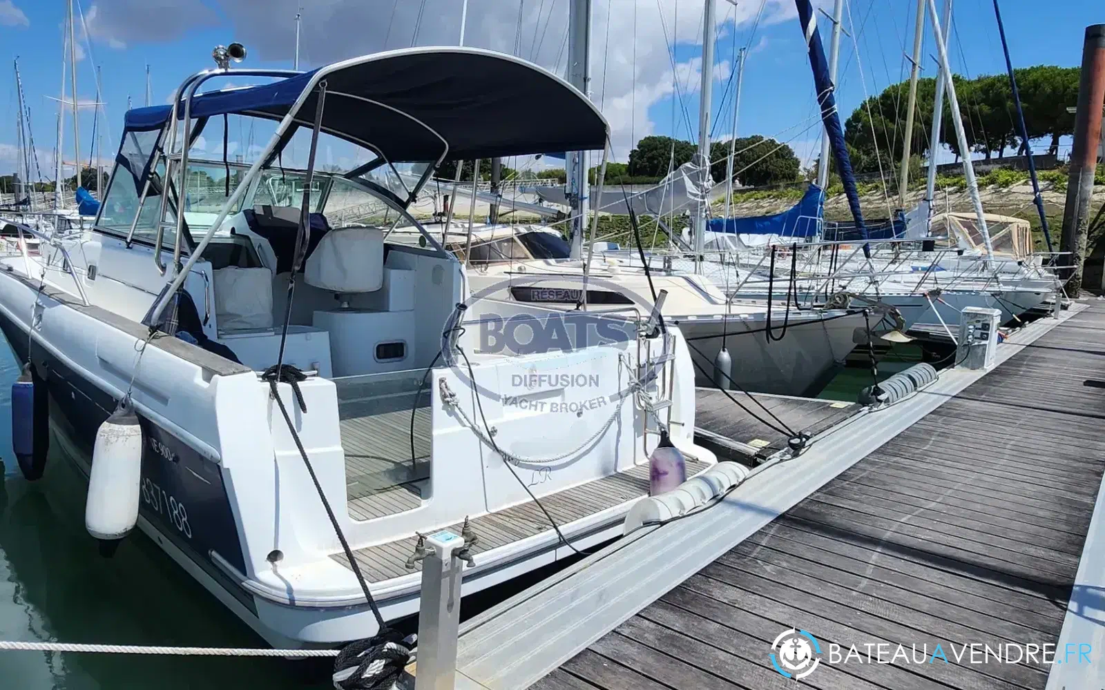 slider 1 Beneteau Ombrine 900