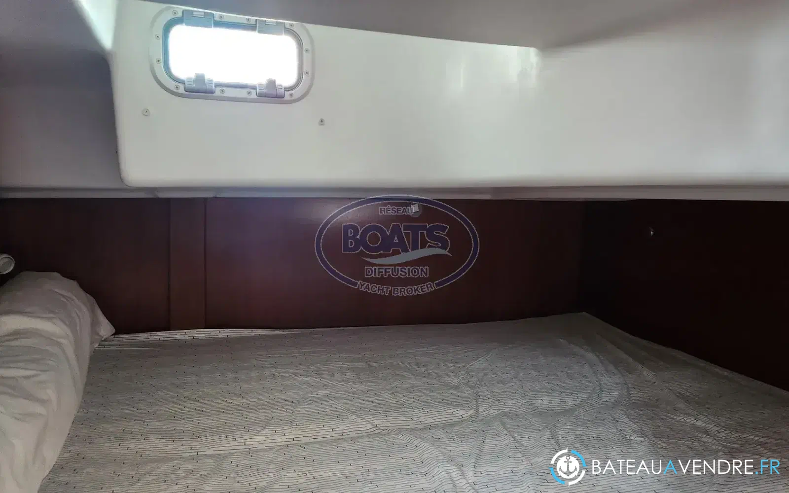 slider 4 Beneteau Ombrine 900