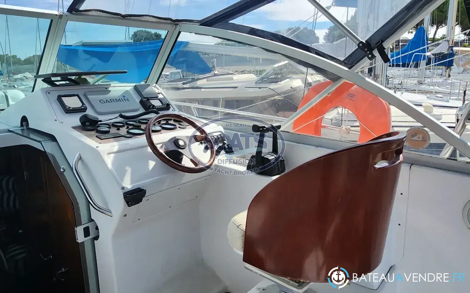 slider 7 Beneteau Ombrine 900