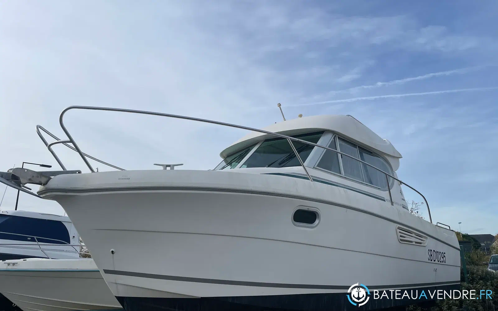 slider 0 Jeanneau Merry Fisher 805
