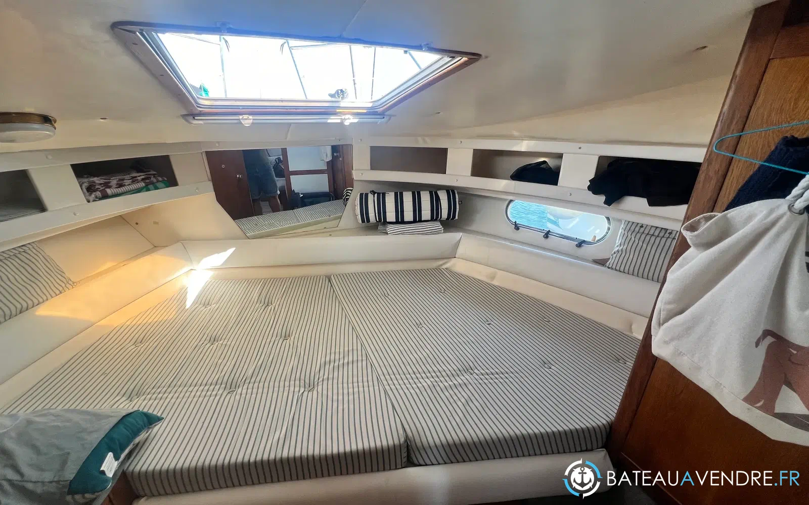 slider 22 Sealine 328