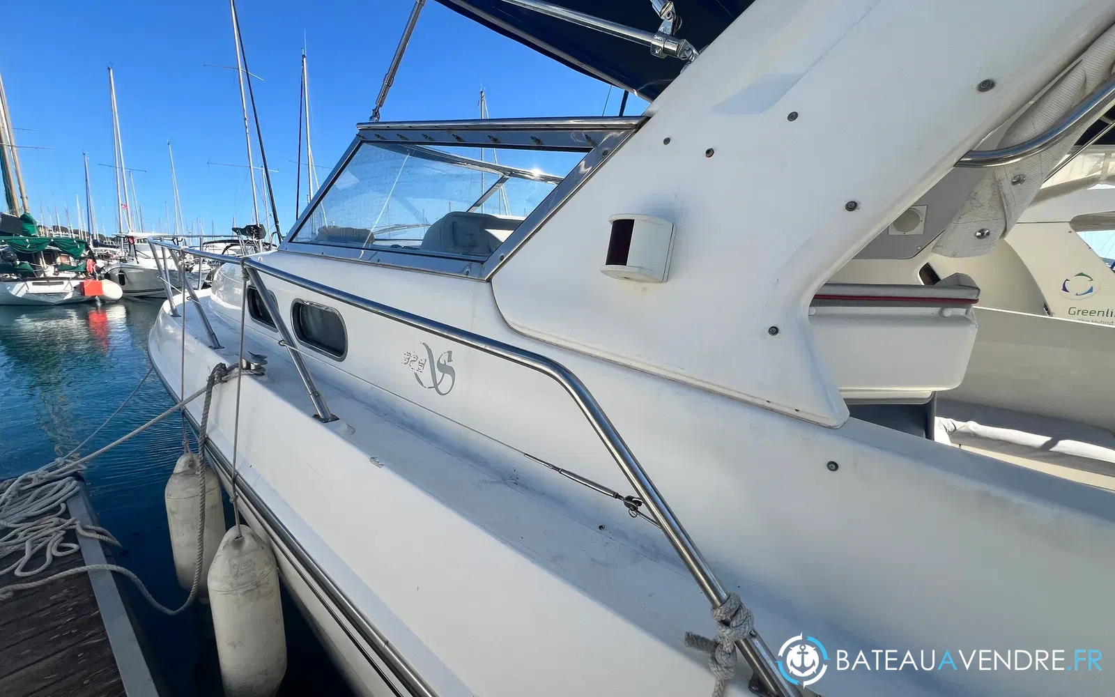 slider 15 Sealine 328