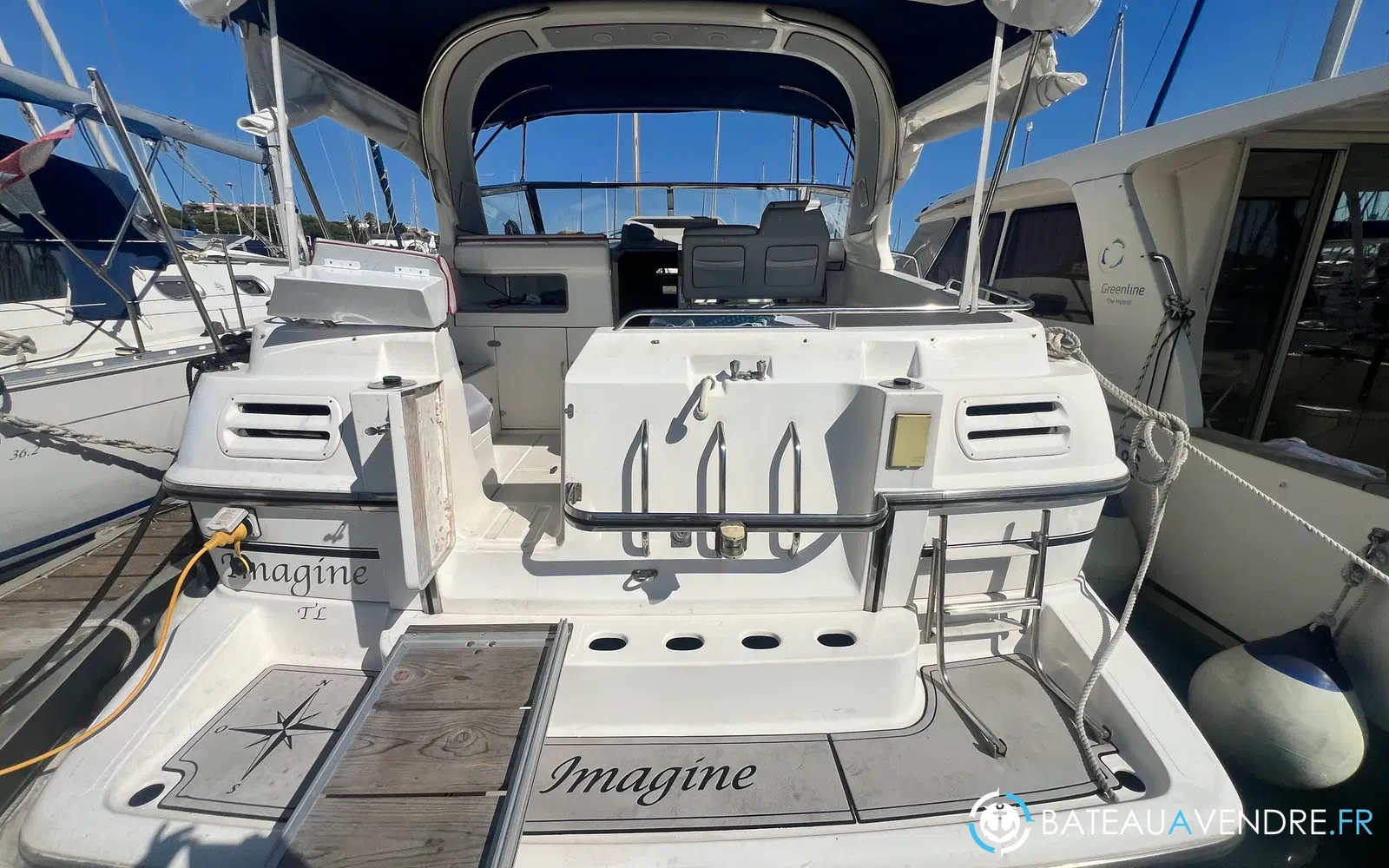 slider 4 Sealine 328