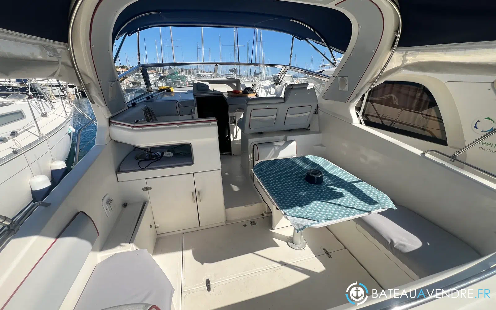 slider 5 Sealine 328