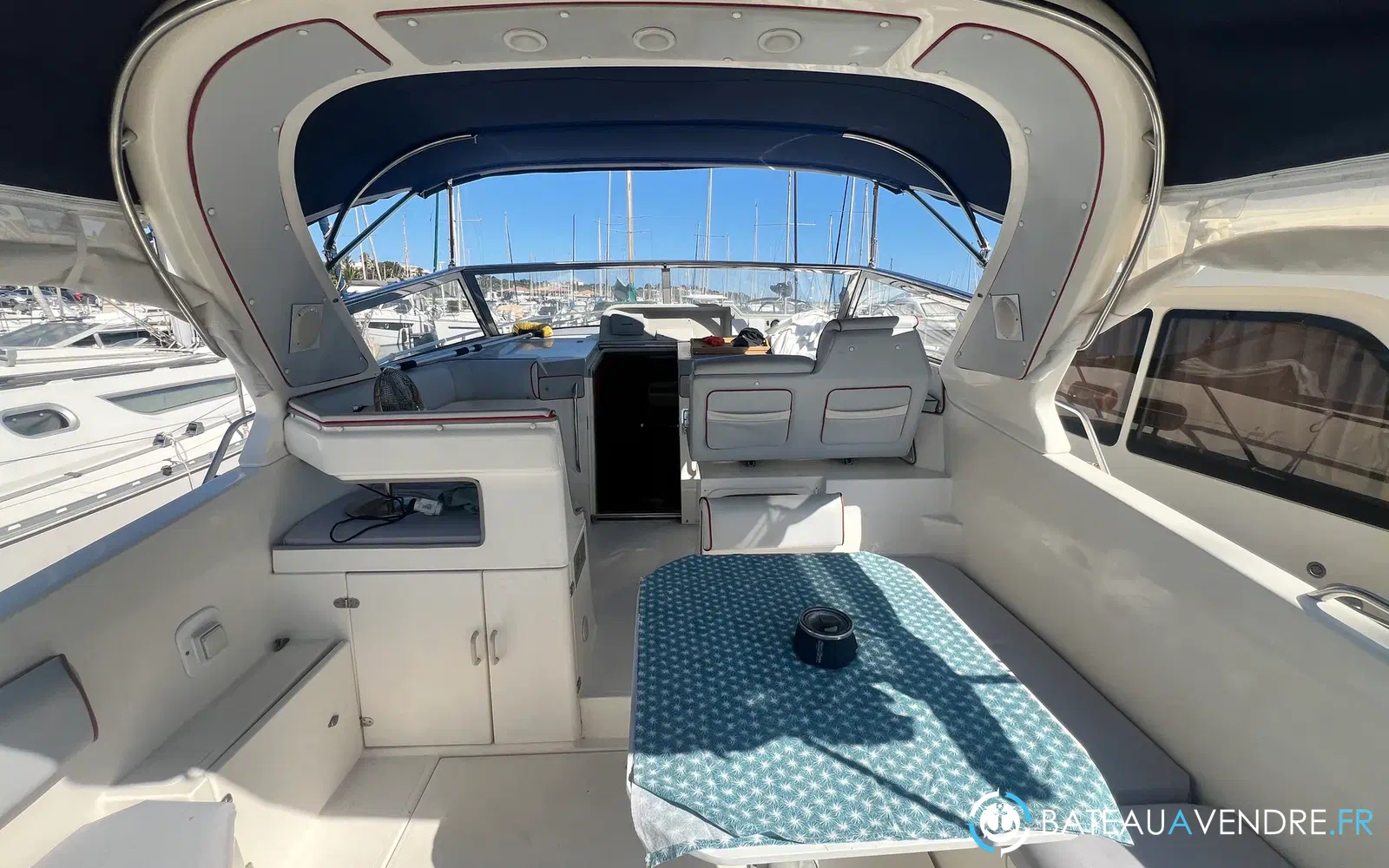 slider 6 Sealine 328