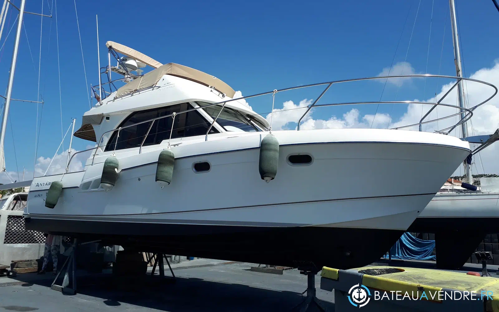 slider 0 Beneteau Antares 980 Fly