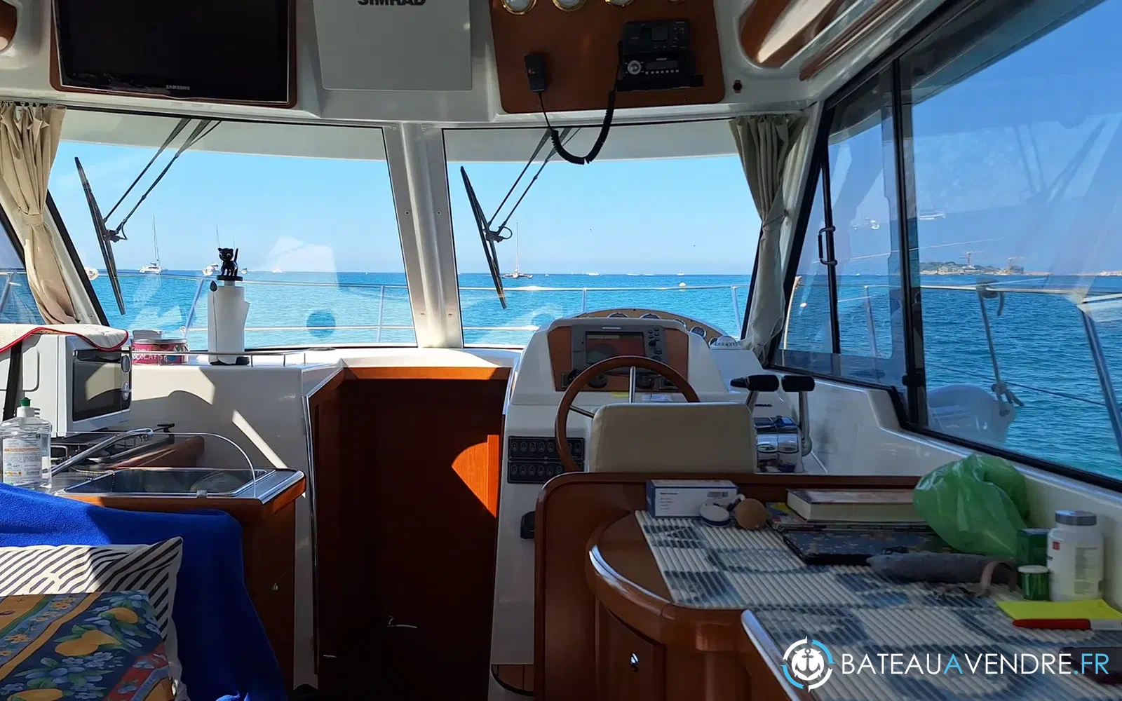 slider 1 Beneteau Antares 980 Fly