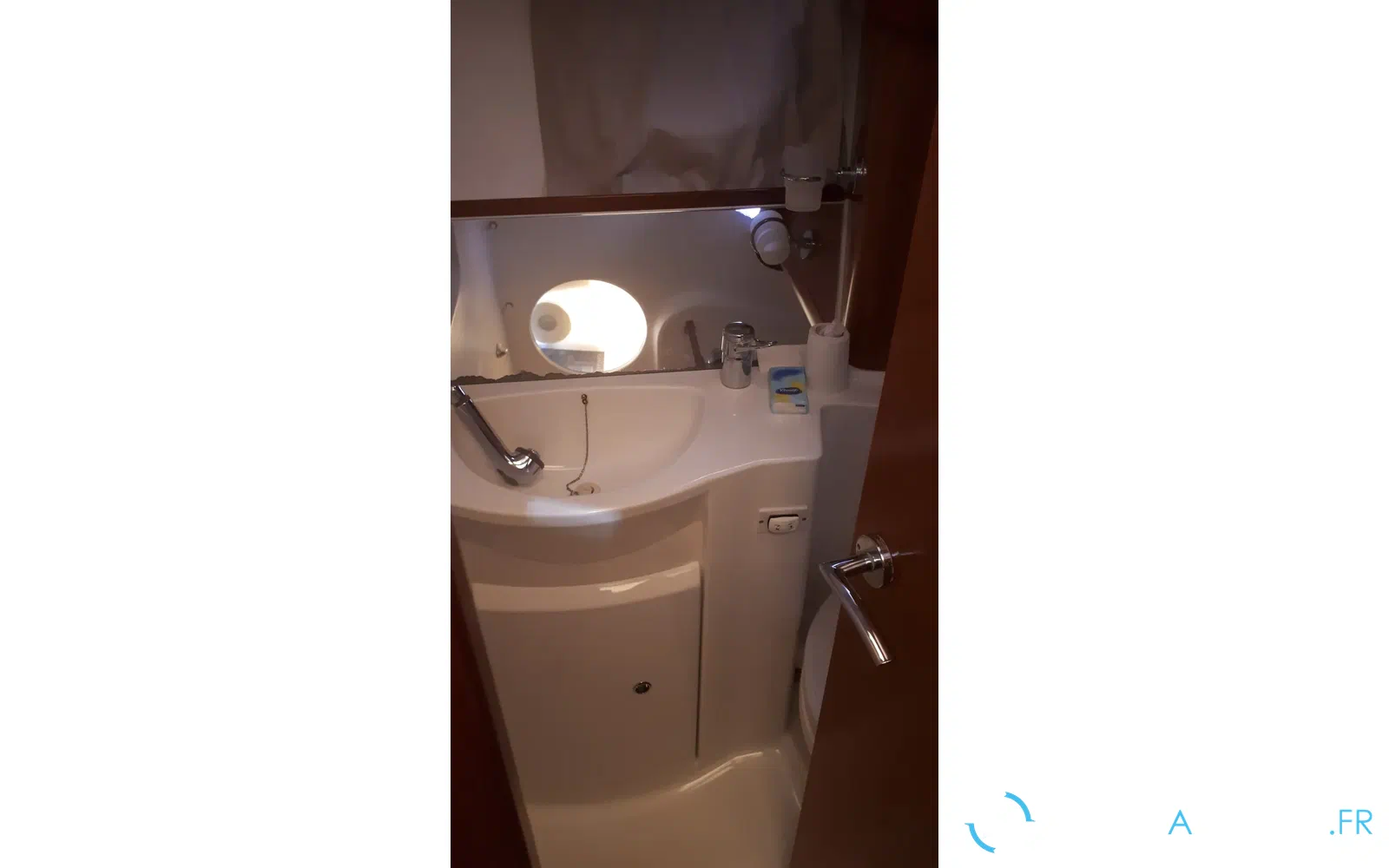 slider 6 Beneteau Antares 980 Fly