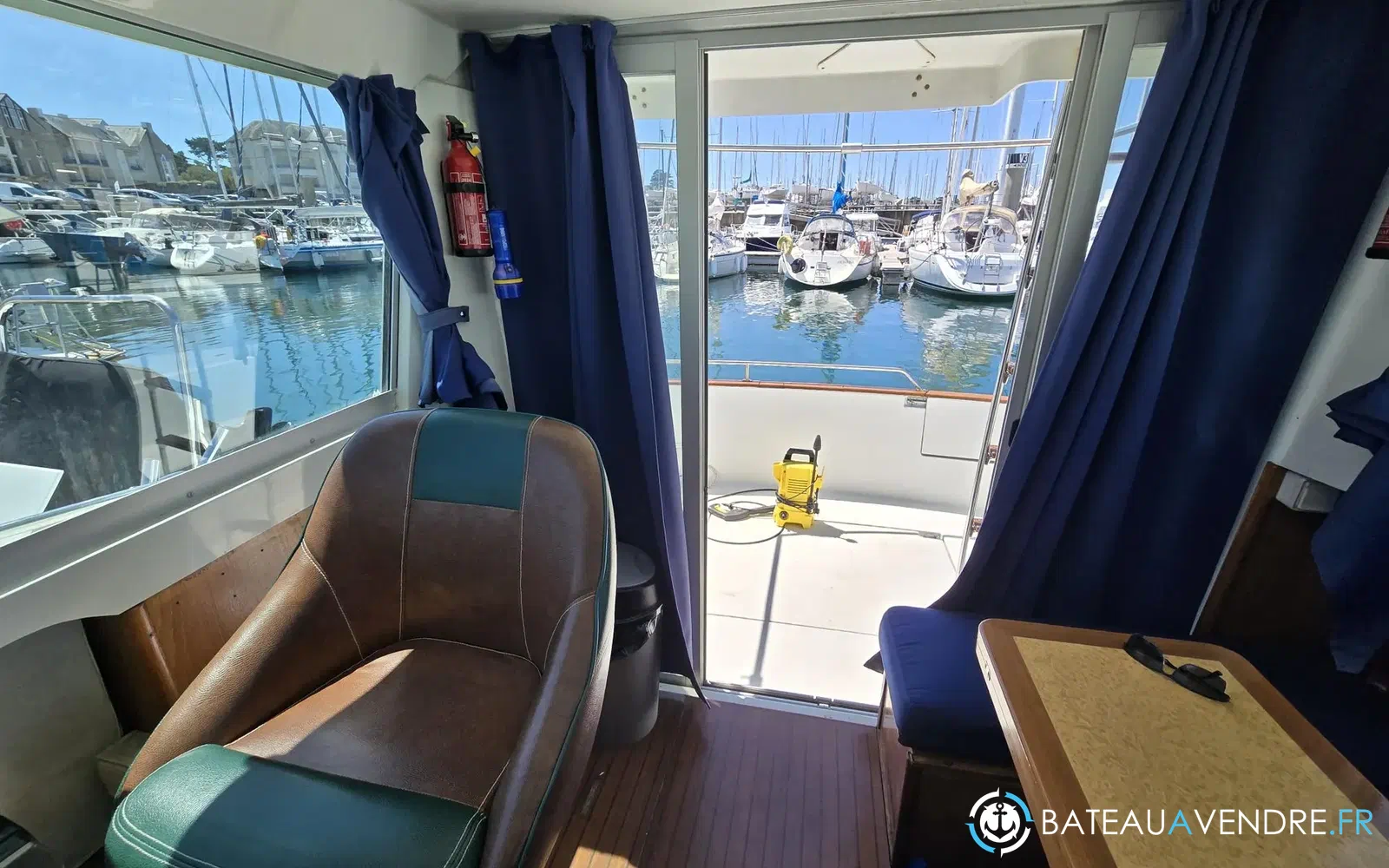 slider 8 Jeanneau Merry Fisher 800