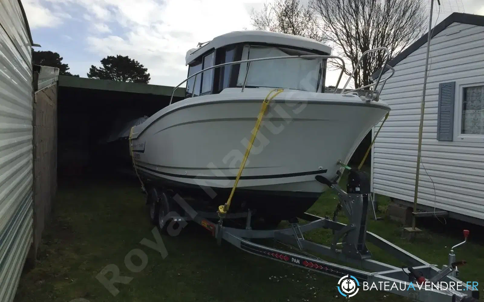 slider 18 Jeanneau Merry Fisher 695