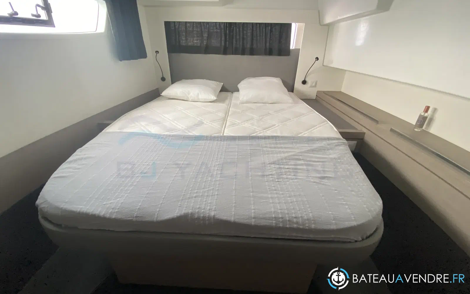 slider 16 Fountaine Pajot Saona 47