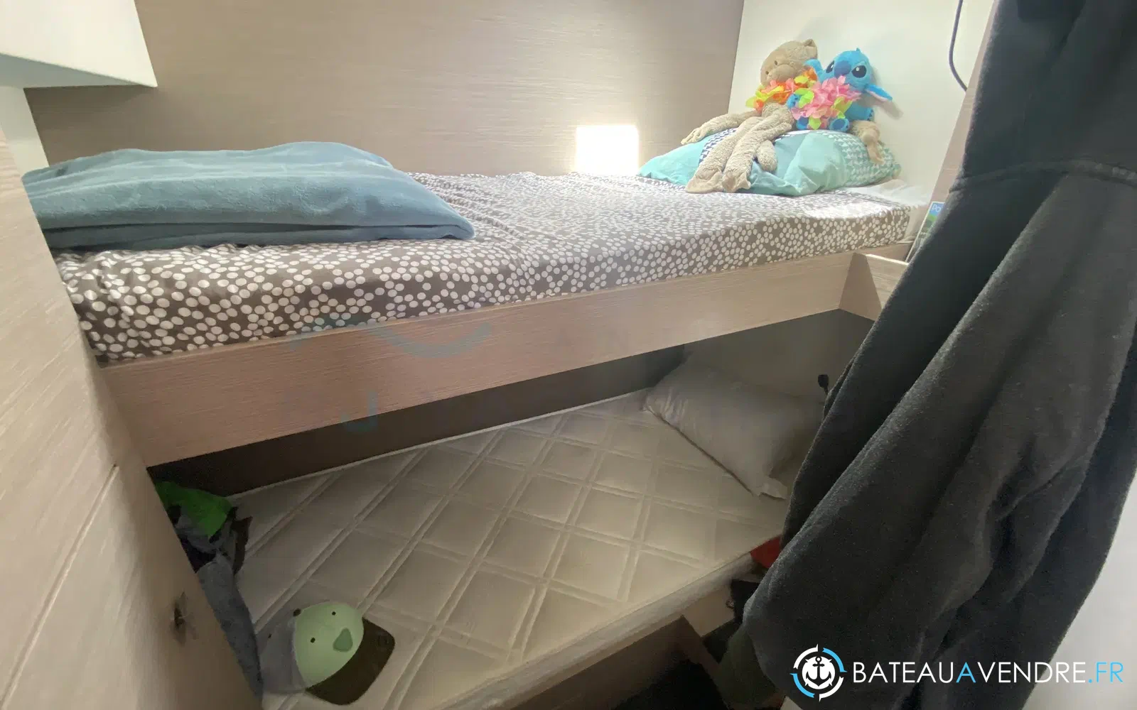 slider 18 Fountaine Pajot Saona 47