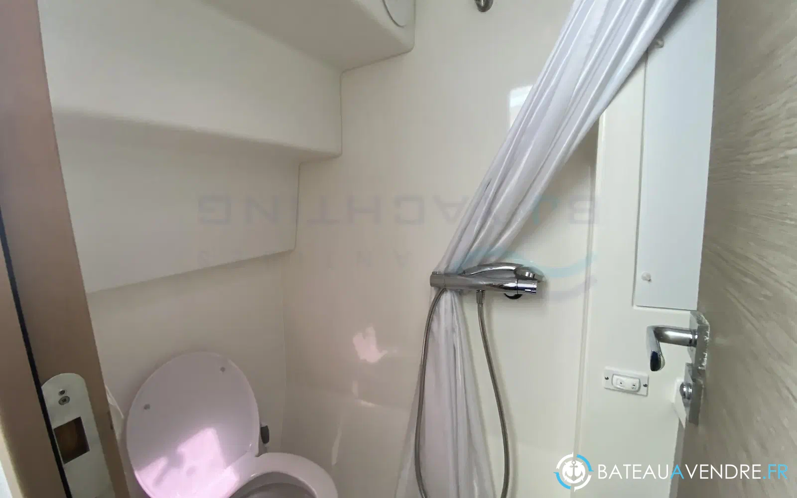 slider 23 Fountaine Pajot Saona 47