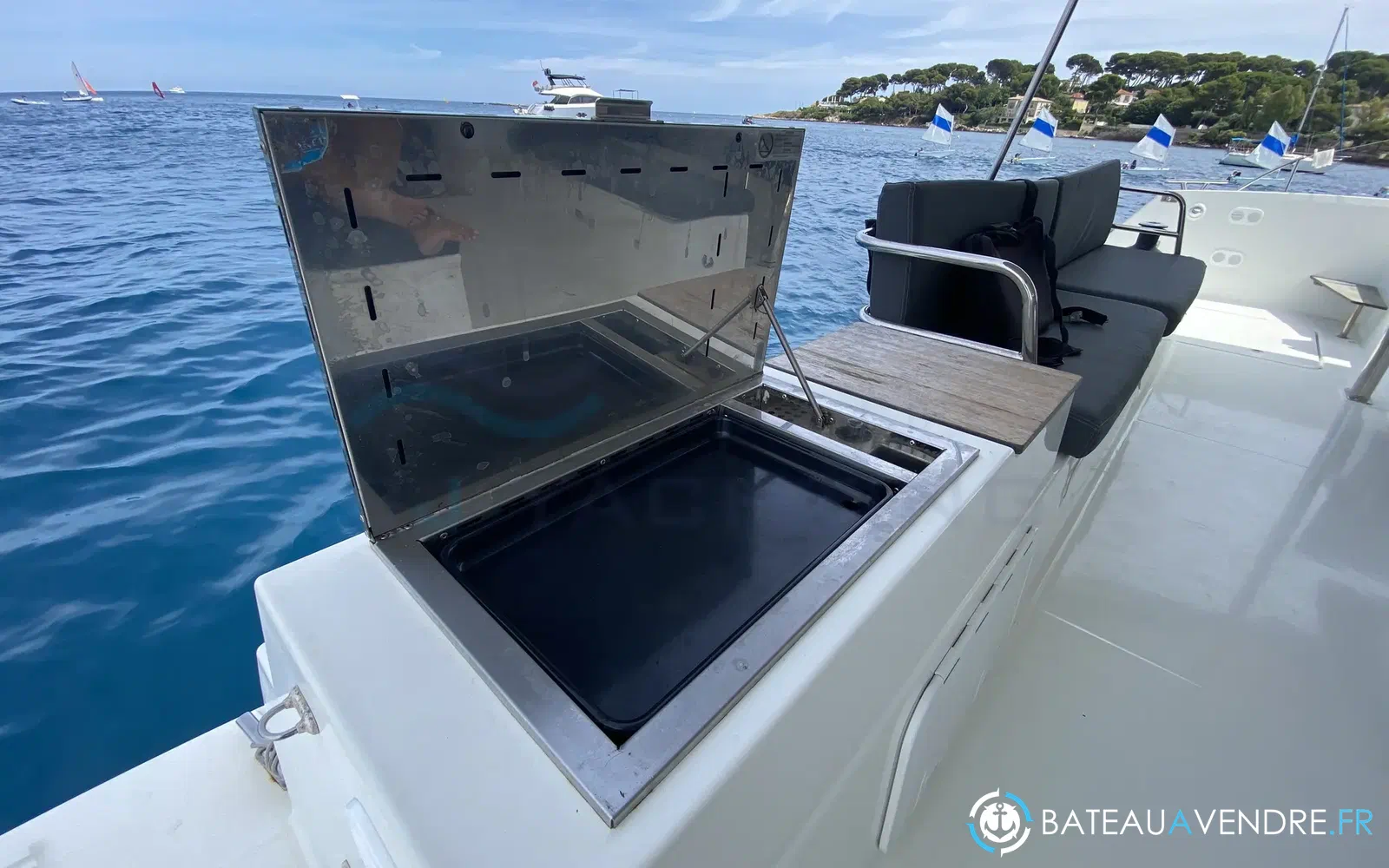 slider 6 Fountaine Pajot Saona 47