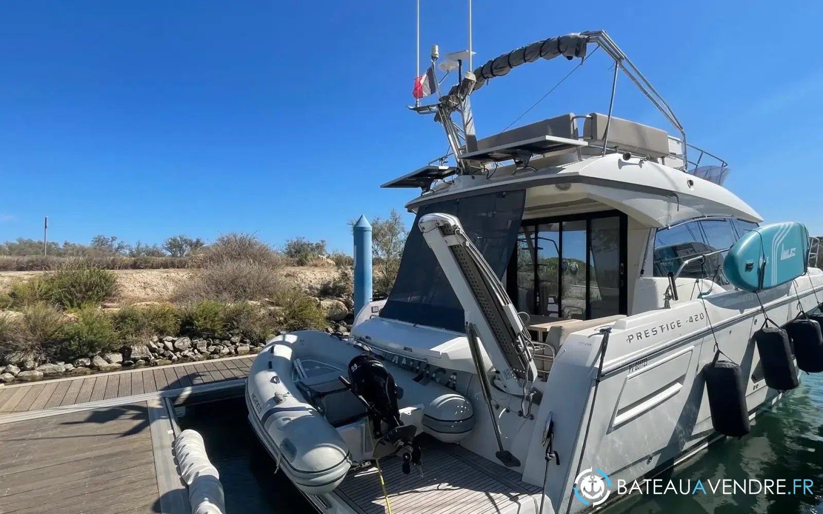 slider 1 Jeanneau Prestige 420 Fly