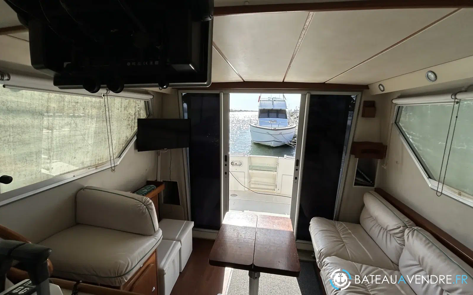 slider 1 Beneteau Antares 10.20