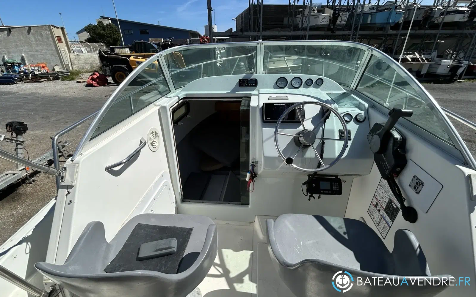 slider 3 Kelt White Shark 226
