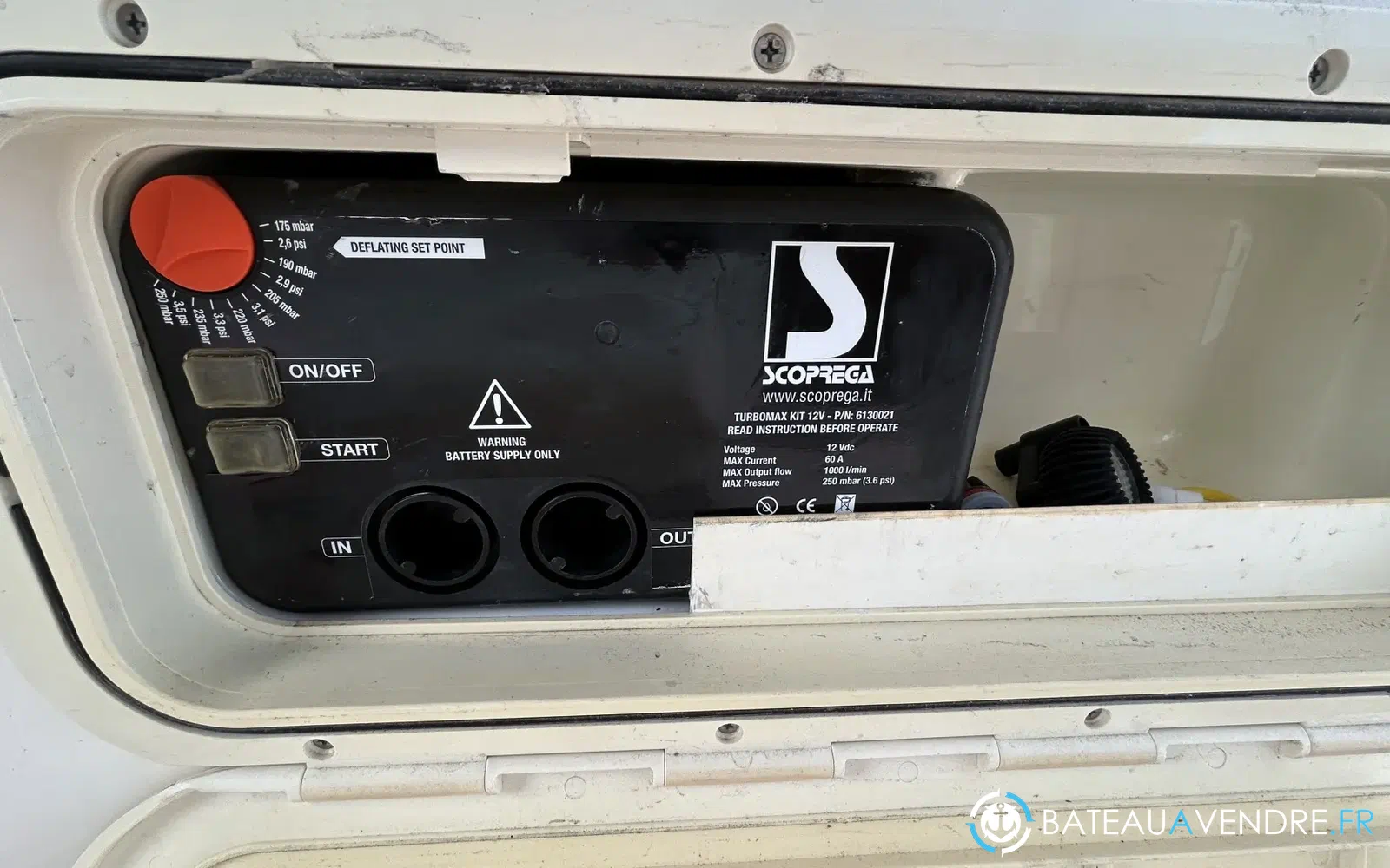 slider 12 Capelli Tempest 900 WA