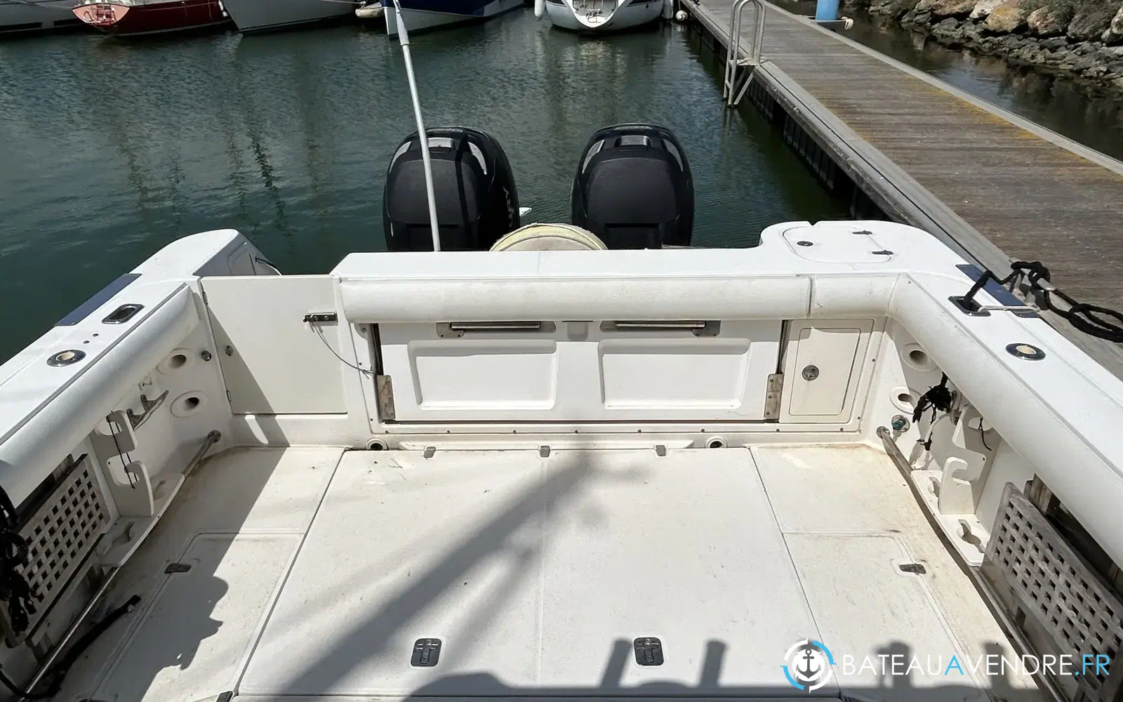 slider 5 Boston Whaler 305 Conquest