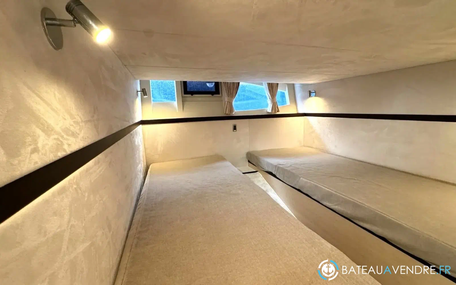 slider 10 Galeon 405 HTL
