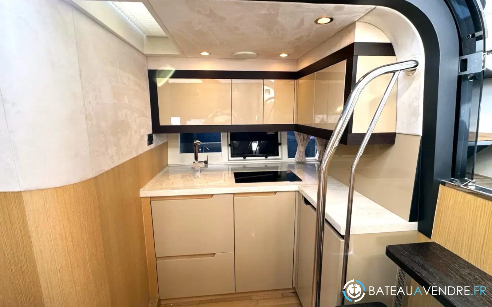 slider 8 Galeon 405 HTL