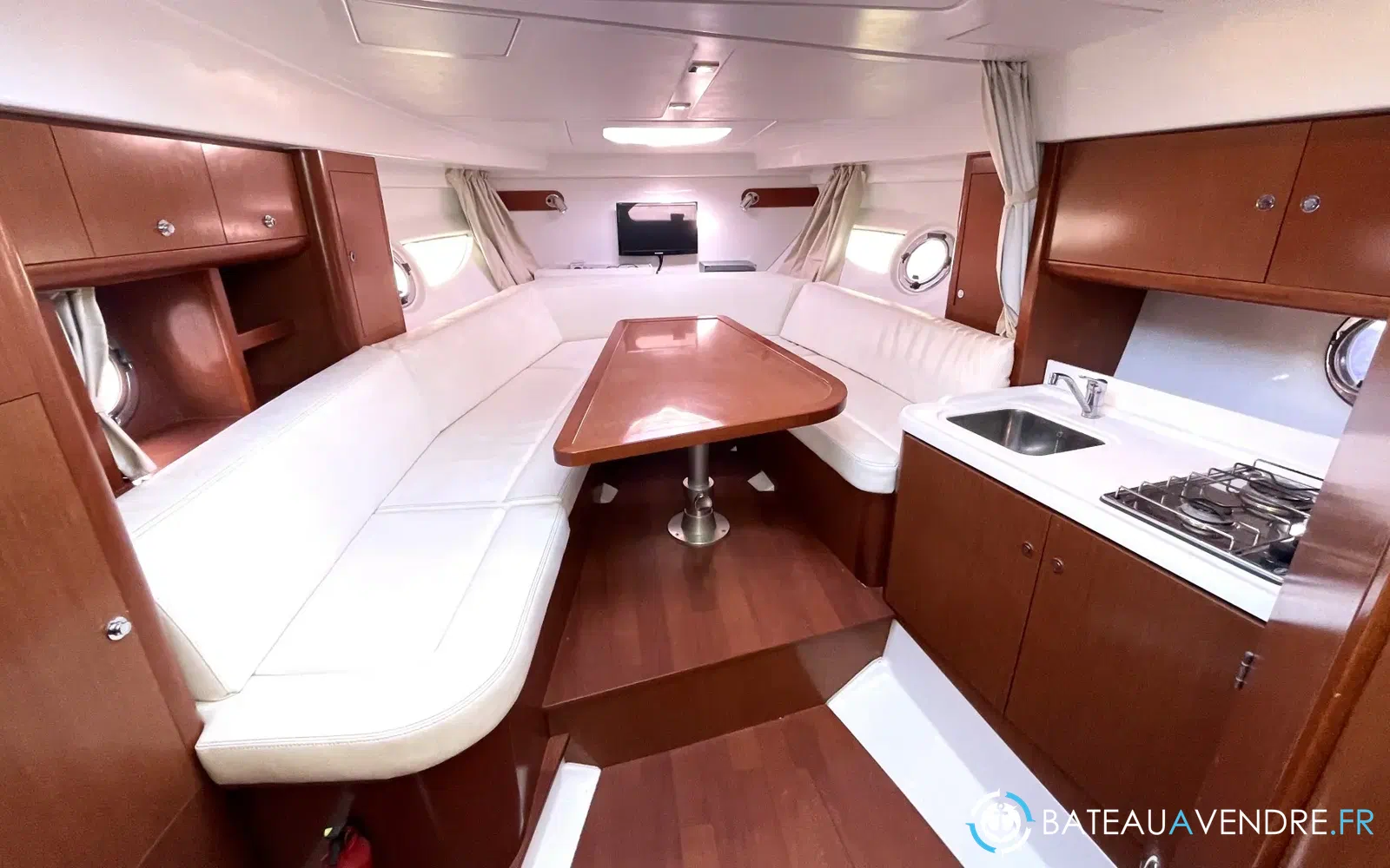 slider 6 Beneteau Gran Turismo 34