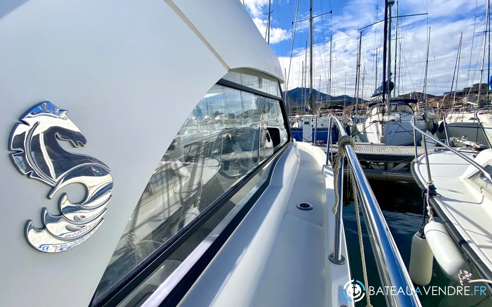 slider 16 Beneteau Antares 8 OB