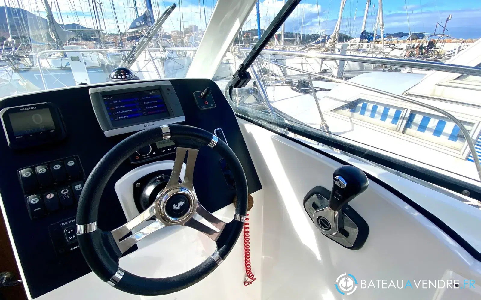 slider 7 Beneteau Antares 8 OB