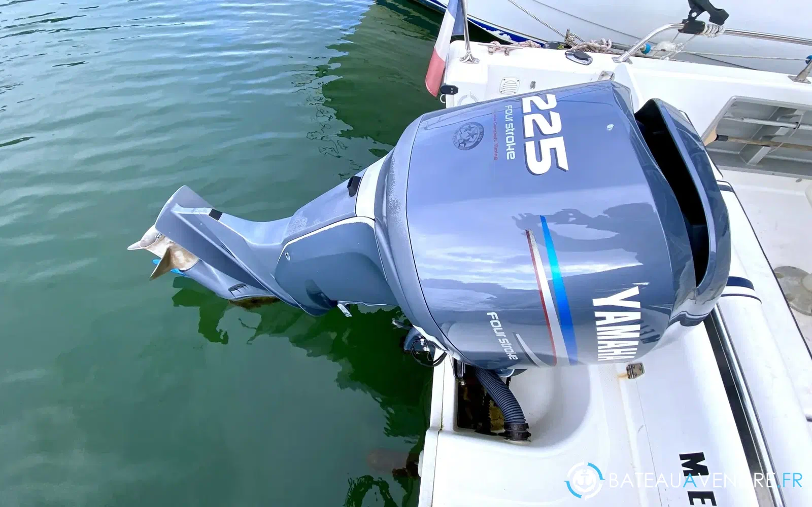 slider 11 Kelt White Shark 225