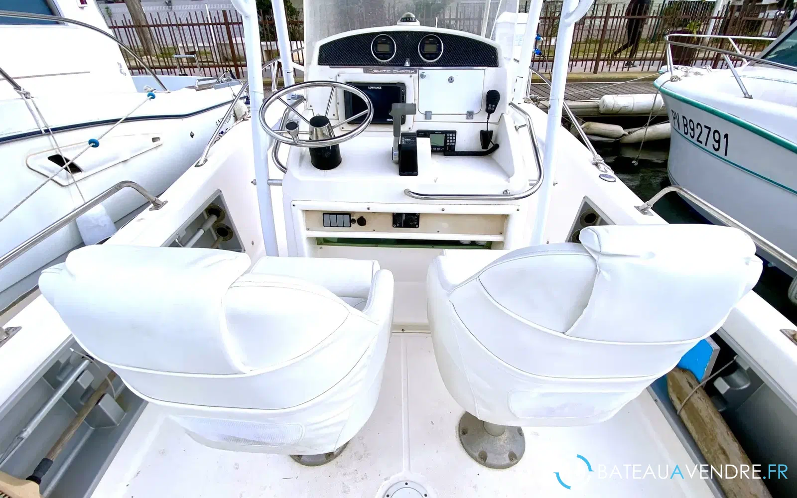 slider 6 Kelt White Shark 225