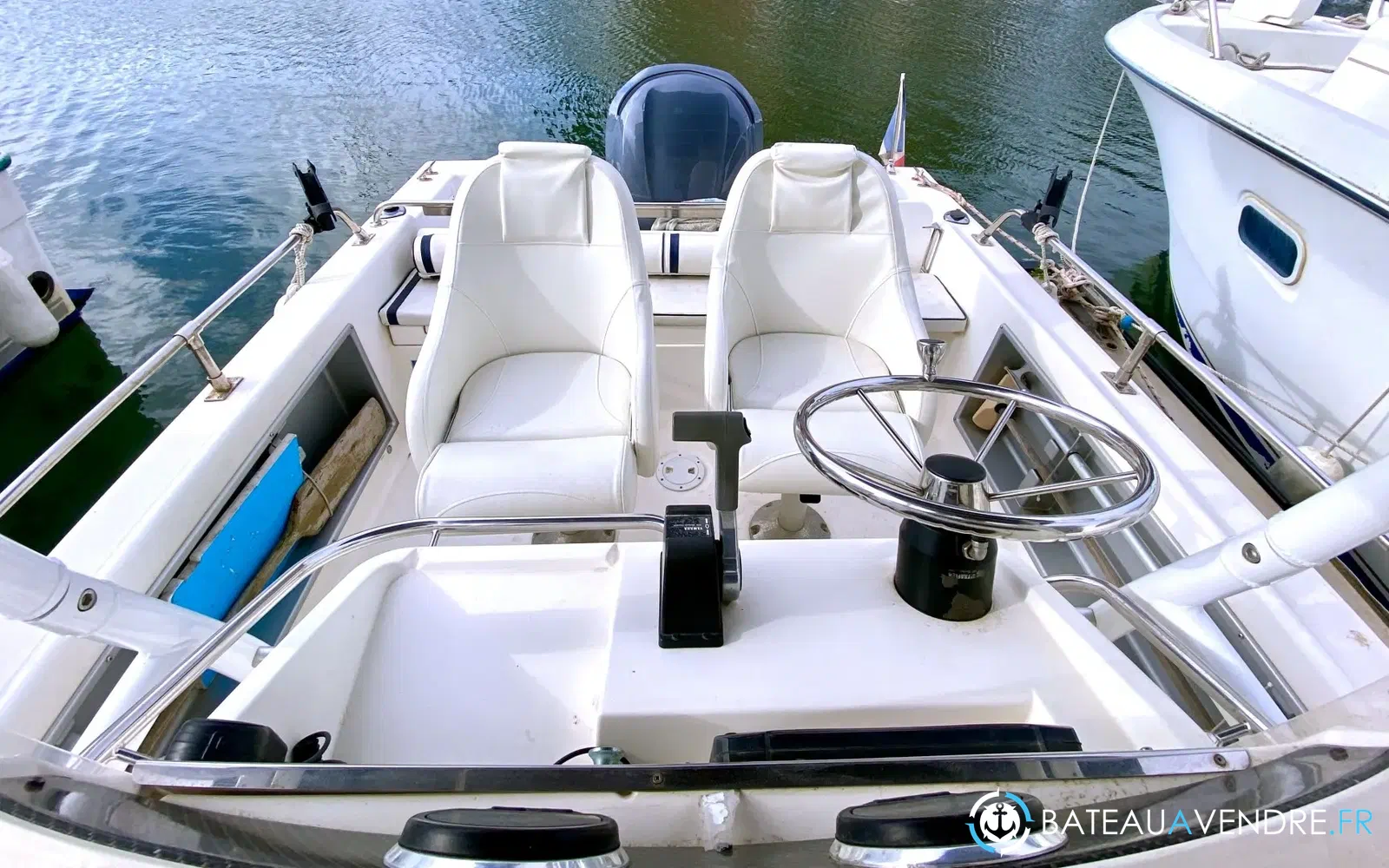 slider 7 Kelt White Shark 225