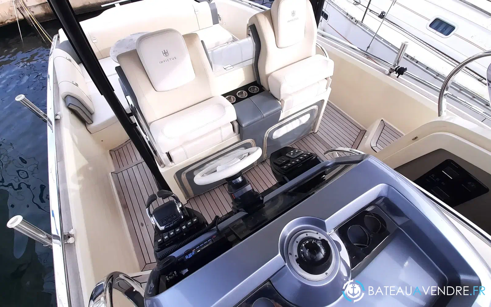 slider 9 Invictus 320 GT